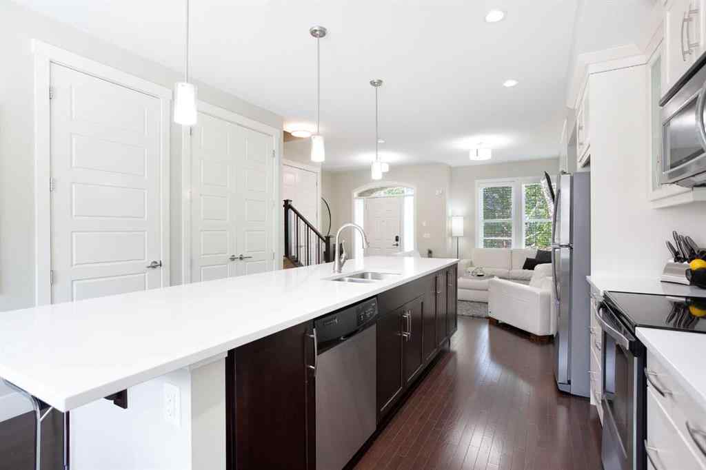 MLS® A2247516 - 548 Quarry Park Boulevard SE in Douglasdale/Glen Calgary, Residential