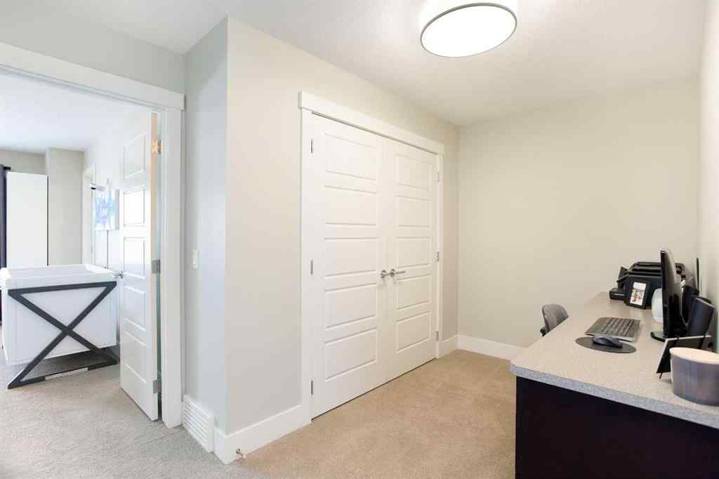 MLS® A2247516 - 548 Quarry Park Boulevard SE in Douglasdale/Glen Calgary, Residential
