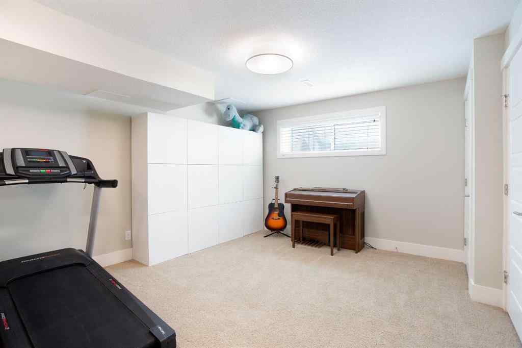 MLS® A2247516 - 548 Quarry Park Boulevard SE in Douglasdale/Glen Calgary, Residential