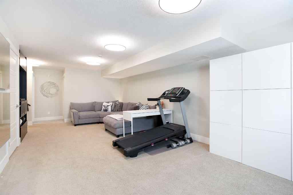 MLS® A2247516 - 548 Quarry Park Boulevard SE in Douglasdale/Glen Calgary, Residential