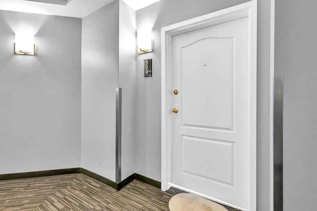 MLS® A2247517 - Unit #309 20 Sierra Morena Mews SW in Signal Hill Calgary, Residential