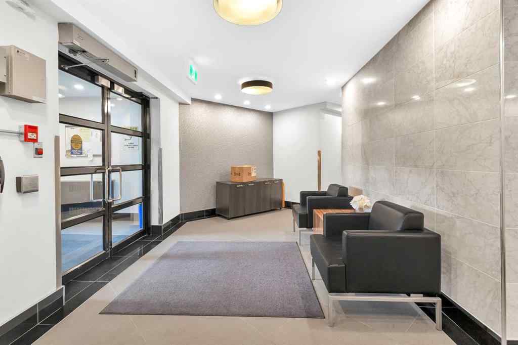 MLS® A2247517 - Unit #309 20 Sierra Morena Mews SW in Signal Hill Calgary, Residential