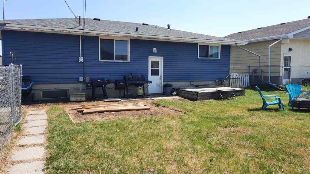 MLS® A2247521 - 1005 2 Street SE in Huntington Drumheller, Residential