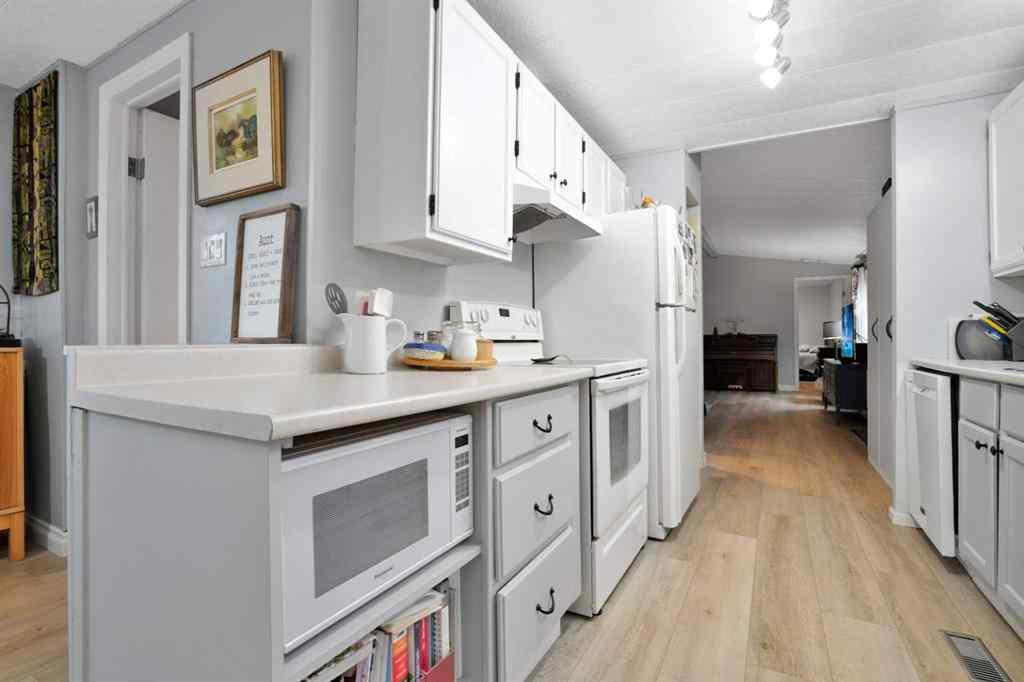 MLS® A2247531 - 9 Tamarack Crescent NW in NONE Sundre, Residential