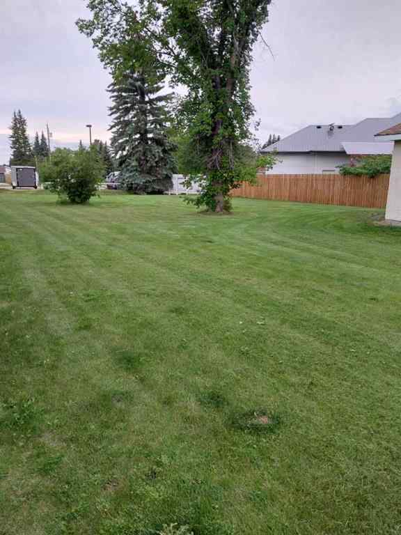 MLS® A2247537 - 5430 51A Street  in NONE Bashaw, Commercial