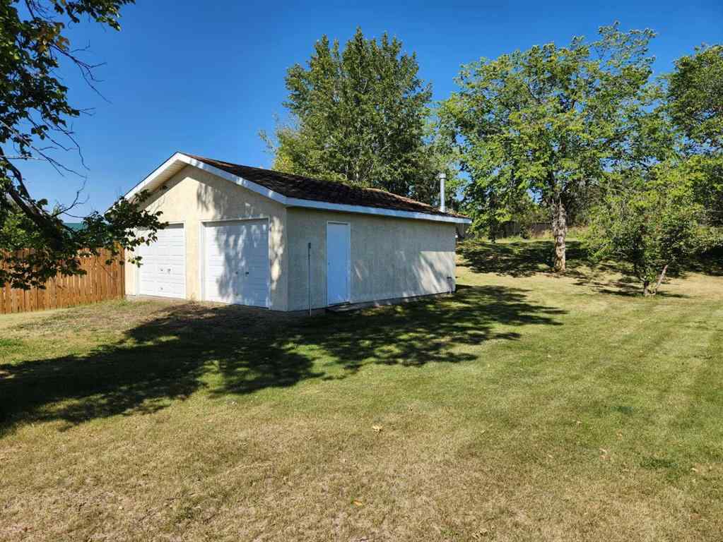 MLS® A2247537 - 5430 51A Street  in NONE Bashaw, Commercial