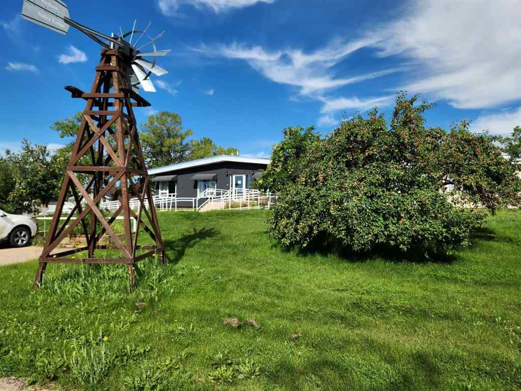 MLS® A2247537 - 5430 51A Street  in NONE Bashaw, Commercial