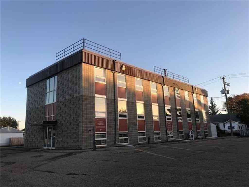 MLS® A2247539 - 601 7 Street E in Riverview Park Drumheller, Commercial