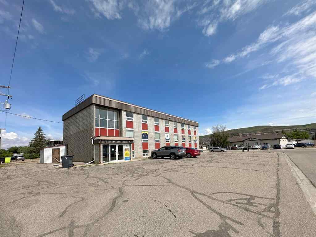 MLS® A2247539 - 601 7 Street E in Riverview Park Drumheller, Commercial