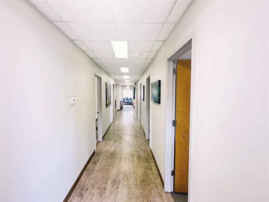MLS® A2247539 - 601 7 Street E in Riverview Park Drumheller, Commercial