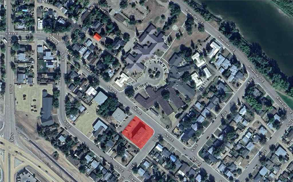 MLS® A2247539 - 601 7 Street E in Riverview Park Drumheller, Commercial