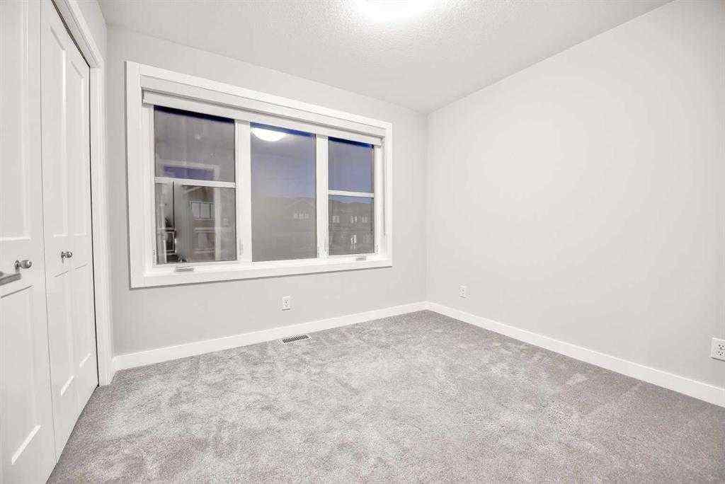 MLS® A2247557 - 917 Crestridge Common SW in Crestmont Calgary, Residential