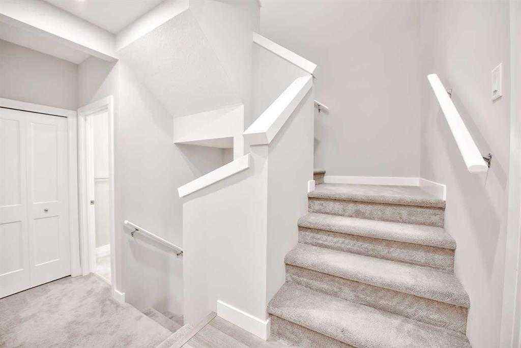 MLS® A2247557 - 917 Crestridge Common SW in Crestmont Calgary, Residential