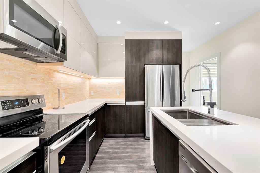 MLS® A2247558 - Unit #203 108 13 Avenue NE in Crescent Heights Calgary, Residential