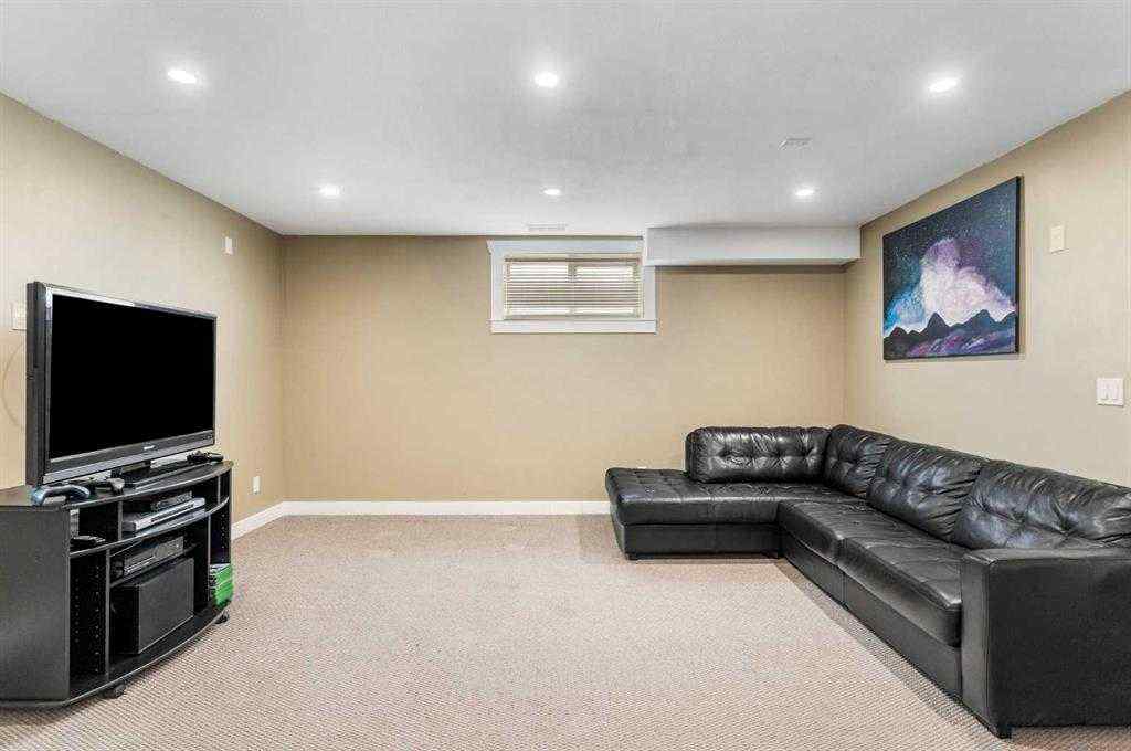 MLS® A2247560 - 183 Baywater Rise SW in Bayside Airdrie, Residential