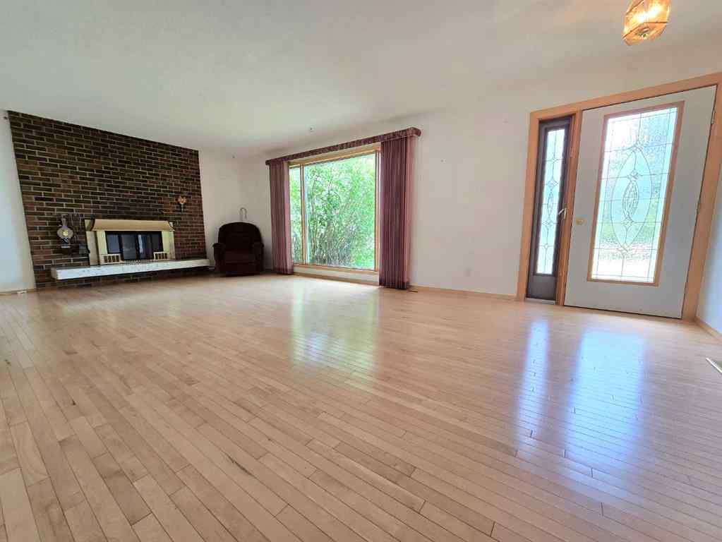 MLS® A2247563 - 5510 50 Street  in NONE Berwyn, Residential
