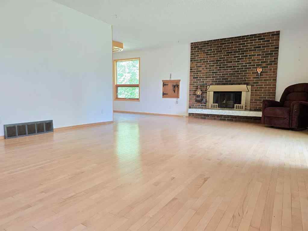 MLS® A2247563 - 5510 50 Street  in NONE Berwyn, Residential
