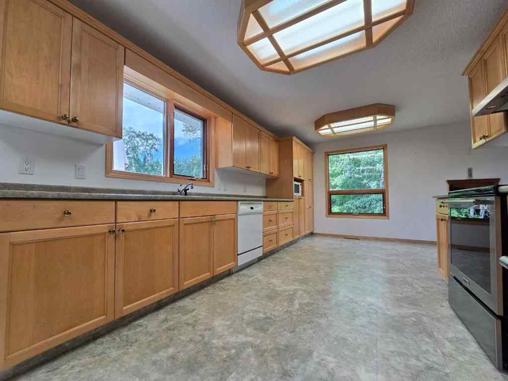 MLS® A2247563 - 5510 50 Street  in NONE Berwyn, Residential