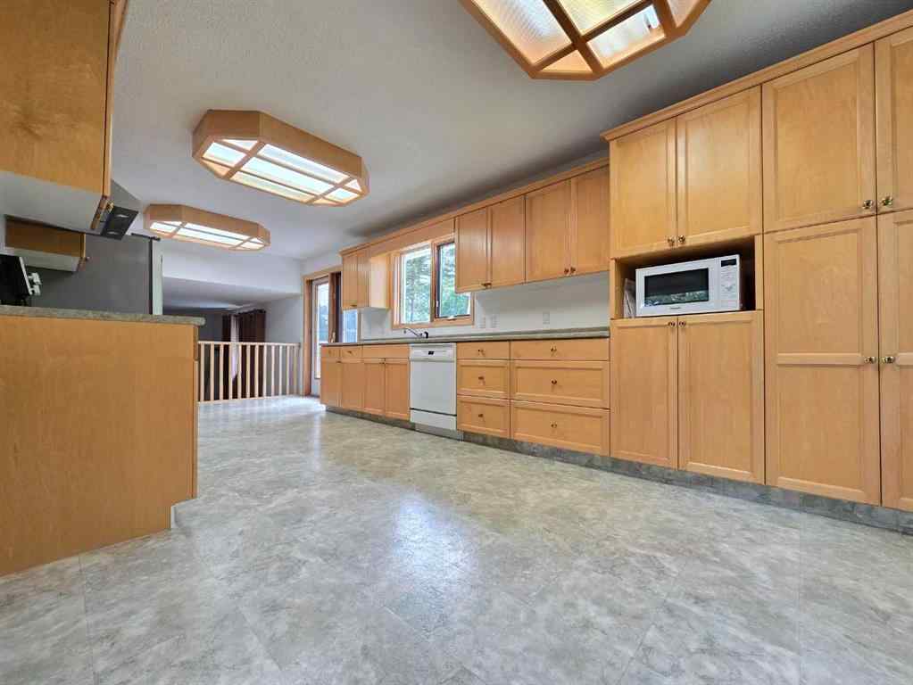 MLS® A2247563 - 5510 50 Street  in NONE Berwyn, Residential