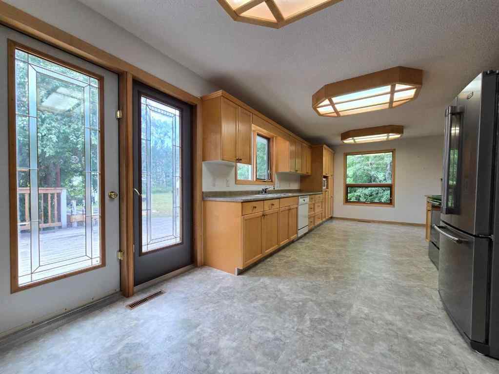 MLS® A2247563 - 5510 50 Street  in NONE Berwyn, Residential