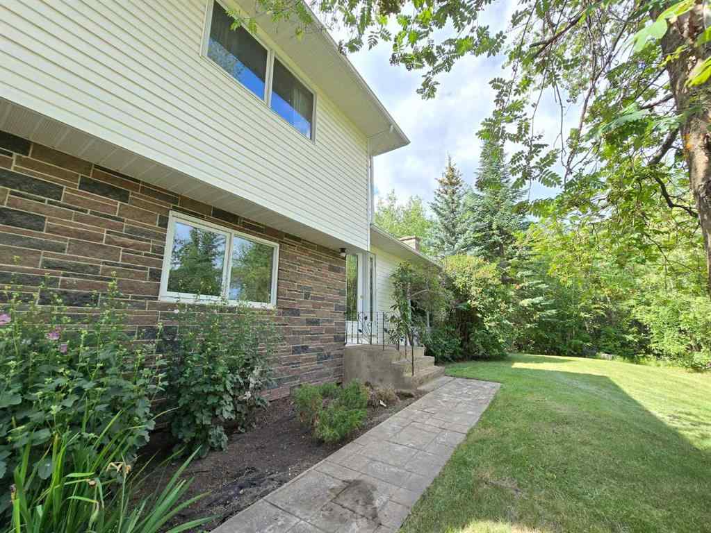 MLS® A2247563 - 5510 50 Street  in NONE Berwyn, Residential