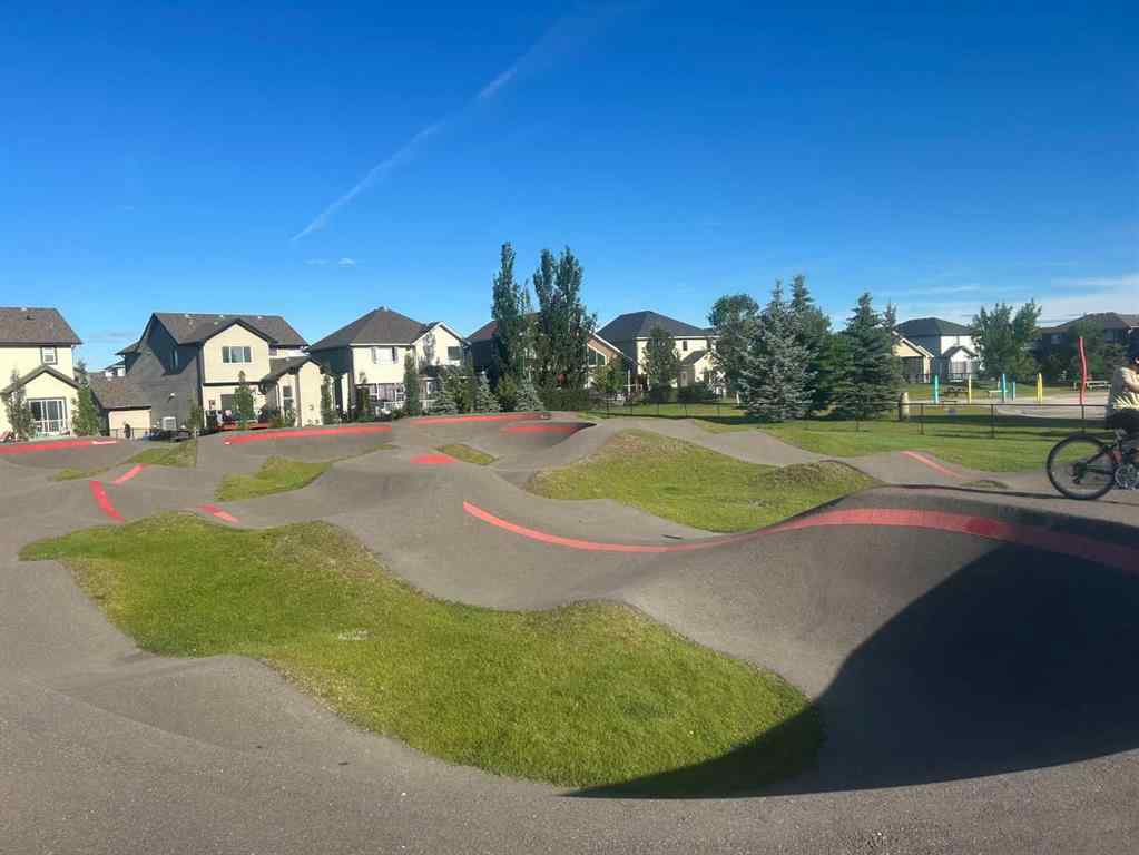 MLS® A2247564 - 1617 High Park Drive NW in Highwood Village High River, Residential