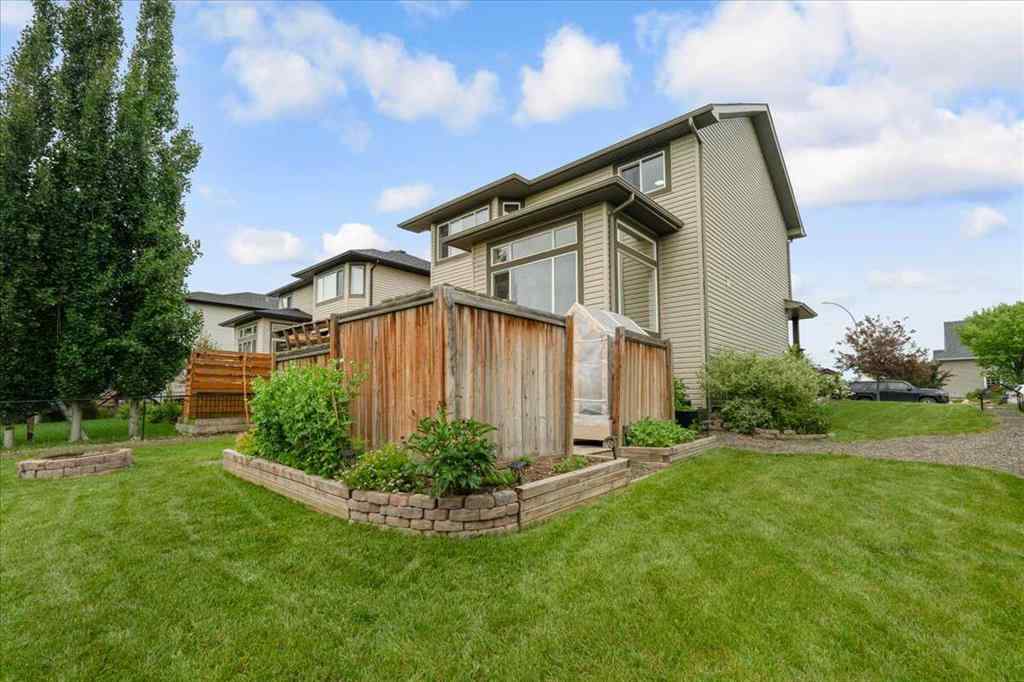MLS® A2247564 - 1617 High Park Drive NW in Highwood Village High River, Residential