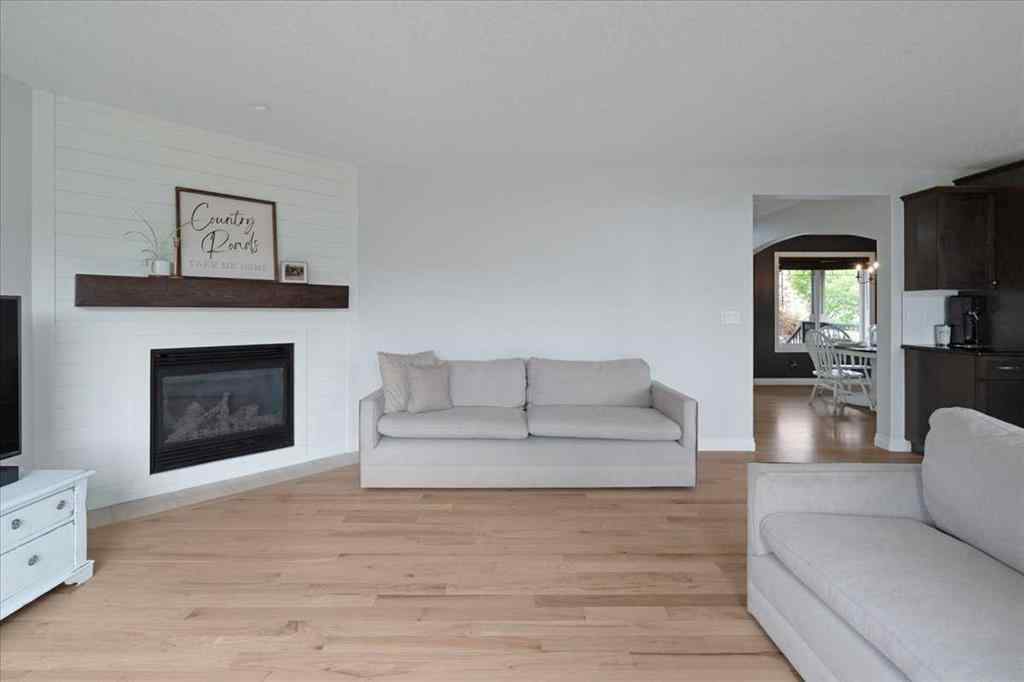 MLS® A2247564 - 1617 High Park Drive NW in Highwood Village High River, Residential