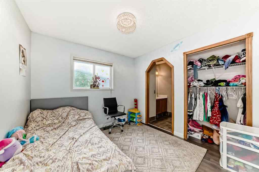 MLS® A2247567 - 85 Hidden Ranch Hill NW in Hidden Valley Calgary, Residential