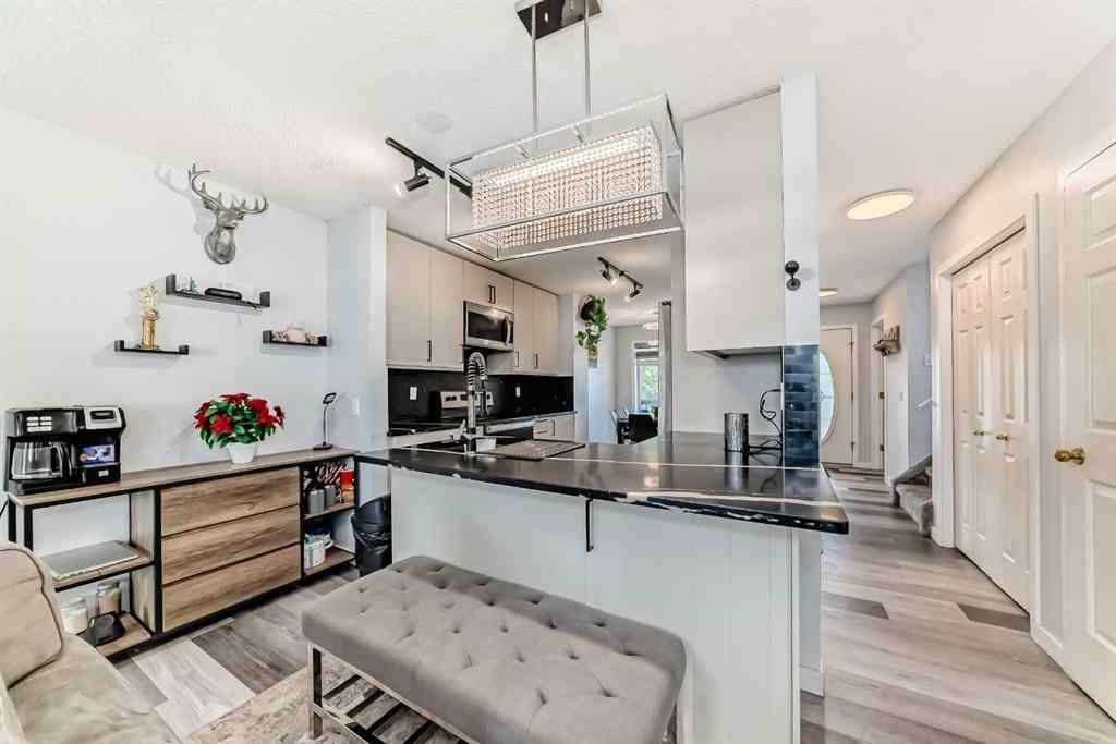 MLS® A2247567 - 85 Hidden Ranch Hill NW in Hidden Valley Calgary, Residential