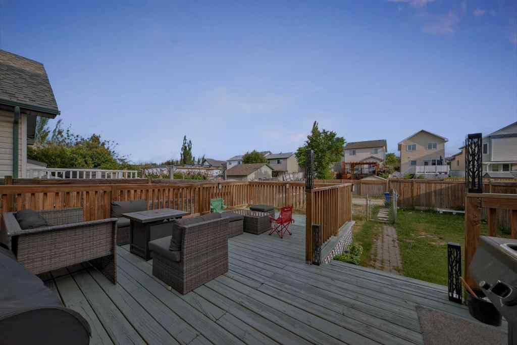 MLS® A2247567 - 85 Hidden Ranch Hill NW in Hidden Valley Calgary, Residential
