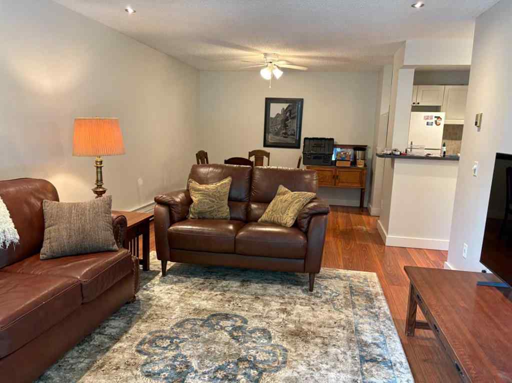 MLS® A2247569 - Unit #201 130 25 Avenue SW in Mission Calgary, Residential