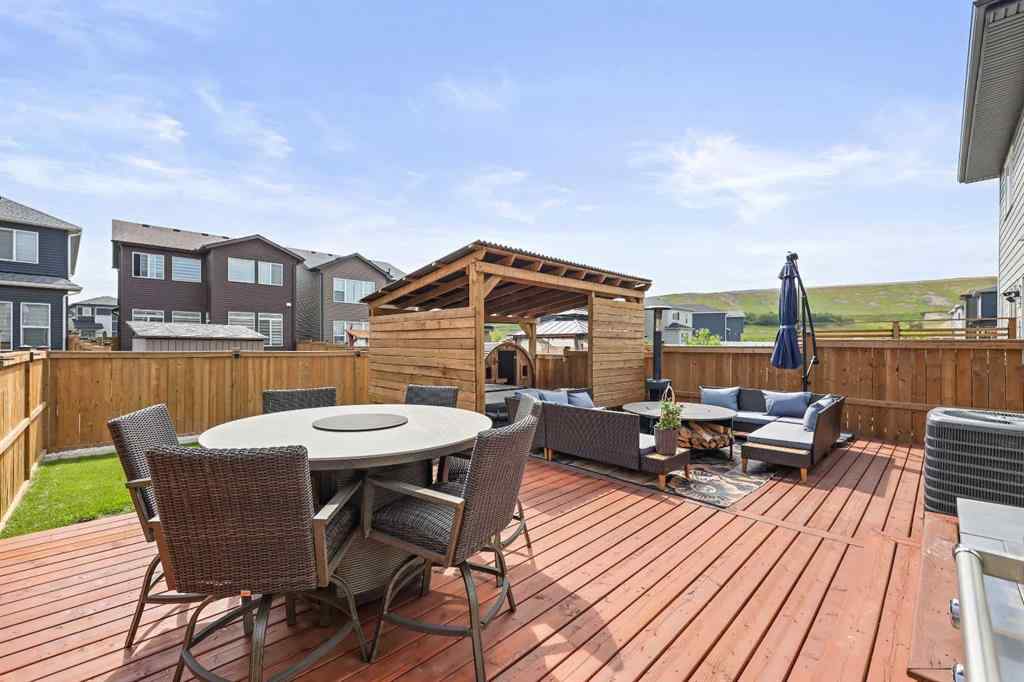 MLS® A2247575 - 83 Wolf Creek Rise SE in Wolf Willow Calgary, Residential
