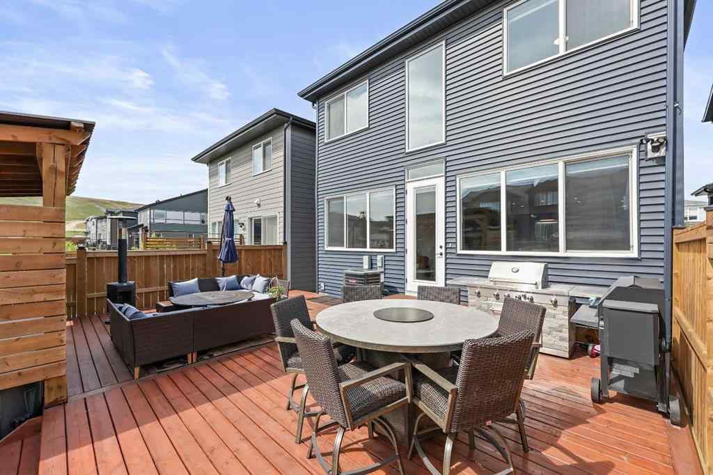 MLS® A2247575 - 83 Wolf Creek Rise SE in Wolf Willow Calgary, Residential
