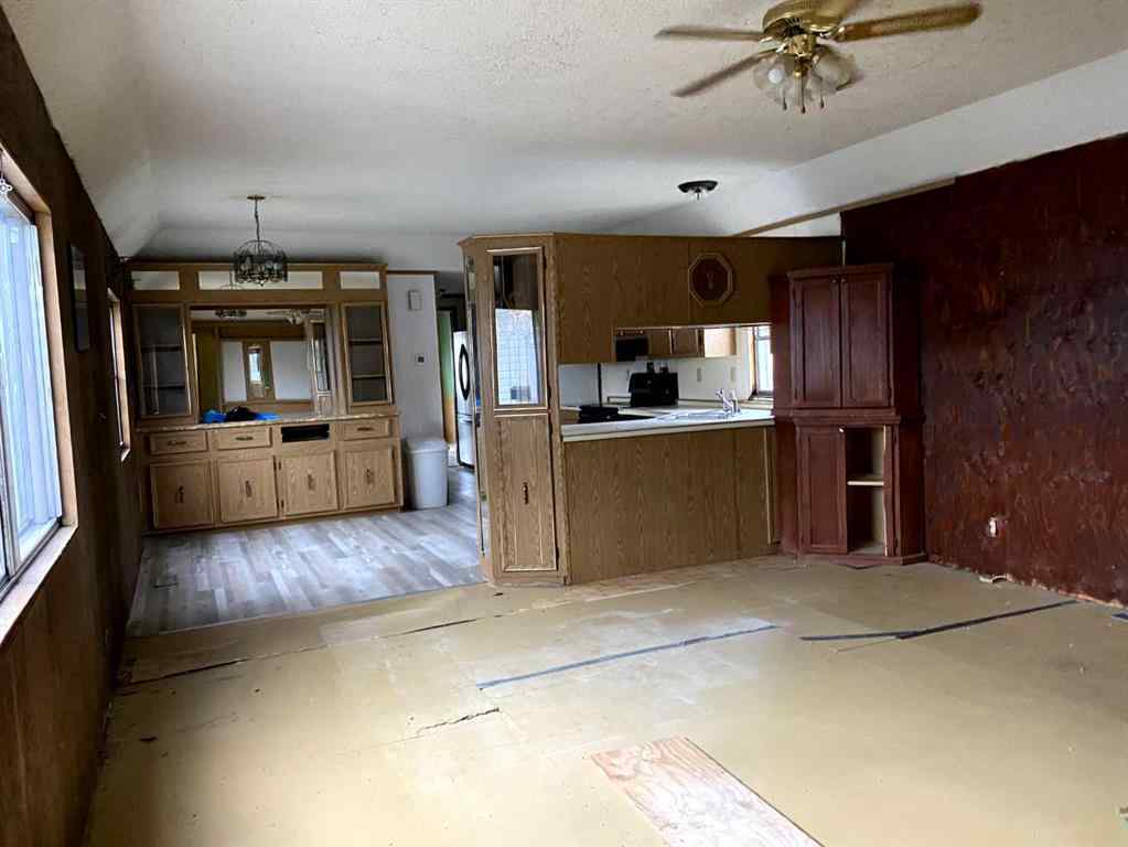 MLS® A2247576 - 9713 102 Avenue  in N/A Clairmont, Residential