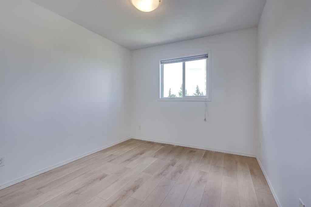 MLS® A2247578 - 14 VOLD Close  in Vanier East Red Deer, Residential