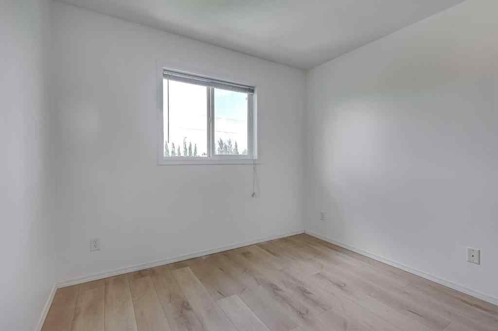 MLS® A2247578 - 14 VOLD Close  in Vanier East Red Deer, Residential