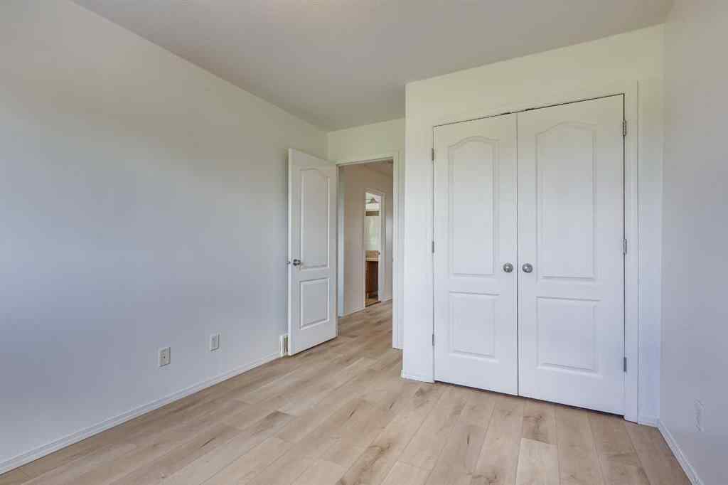 MLS® A2247578 - 14 VOLD Close  in Vanier East Red Deer, Residential
