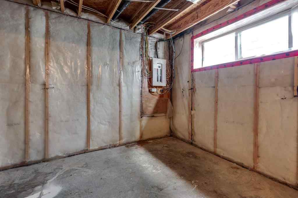 MLS® A2247578 - 14 VOLD Close  in Vanier East Red Deer, Residential