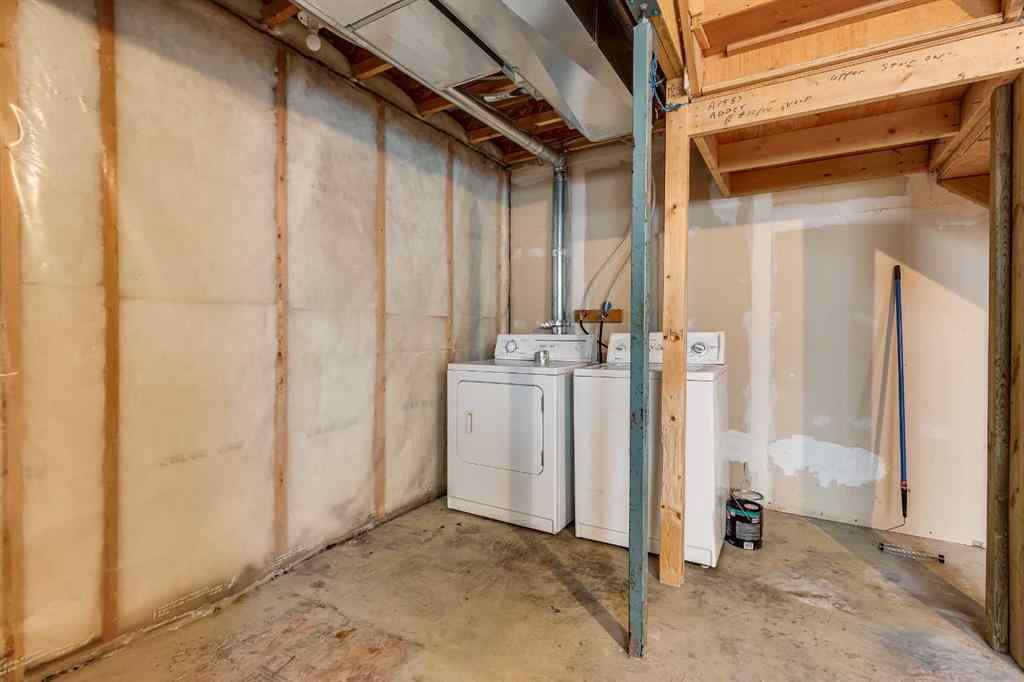 MLS® A2247578 - 14 VOLD Close  in Vanier East Red Deer, Residential