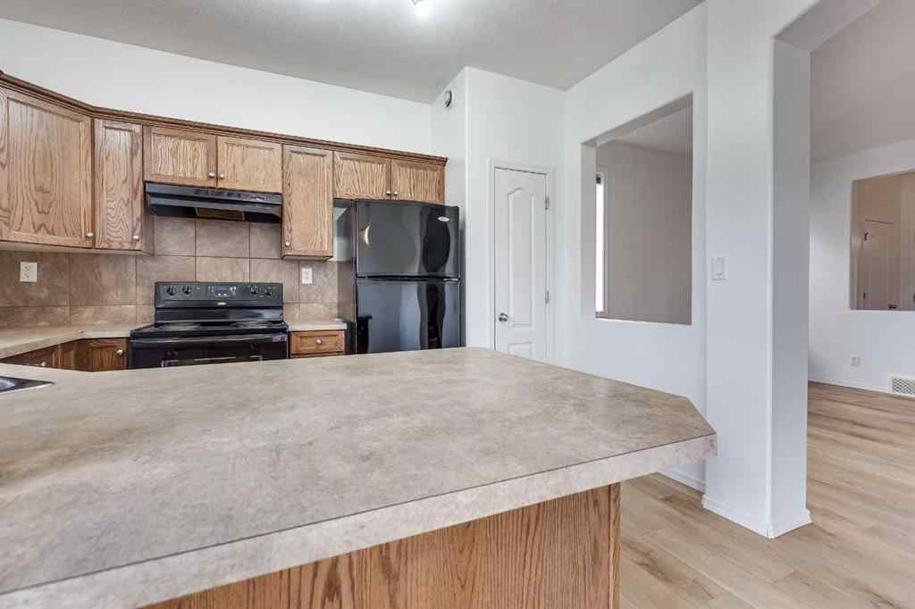 MLS® A2247578 - 14 VOLD Close  in Vanier East Red Deer, Residential