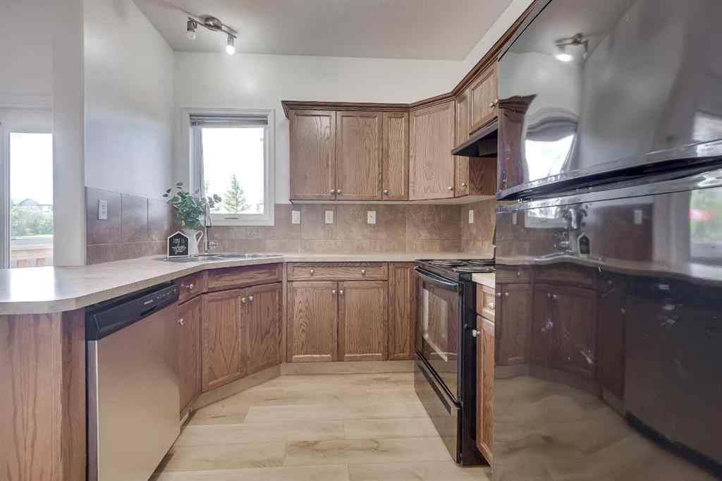 MLS® A2247578 - 14 VOLD Close  in Vanier East Red Deer, Residential