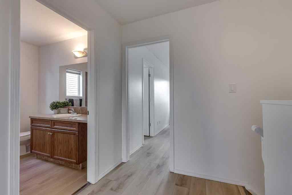 MLS® A2247578 - 14 VOLD Close  in Vanier East Red Deer, Residential