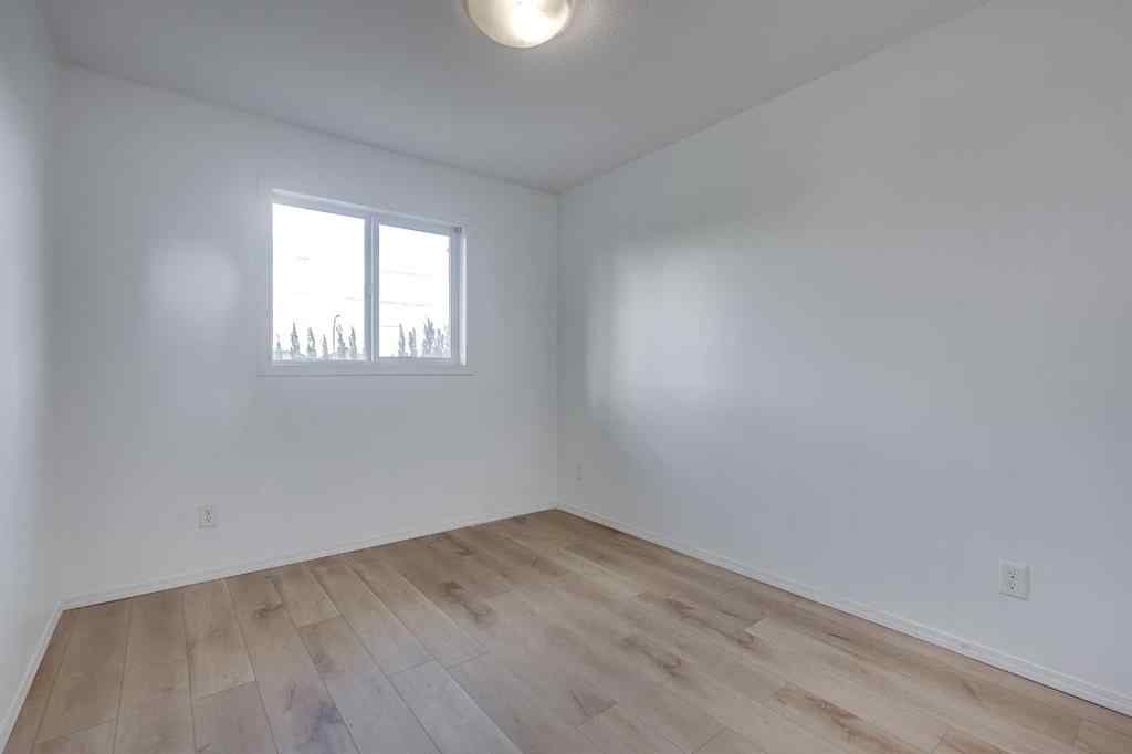 MLS® A2247578 - 14 VOLD Close  in Vanier East Red Deer, Residential