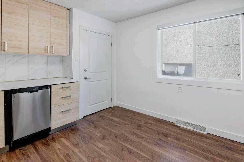 MLS® A2247580 - 3105 A & B, 3017 A & B 38 Street SW in Glenbrook Calgary, Residential