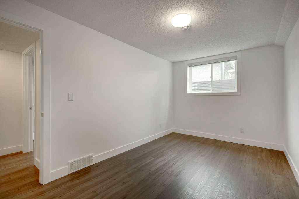 MLS® A2247580 - 3105 A & B, 3017 A & B 38 Street SW in Glenbrook Calgary, Residential