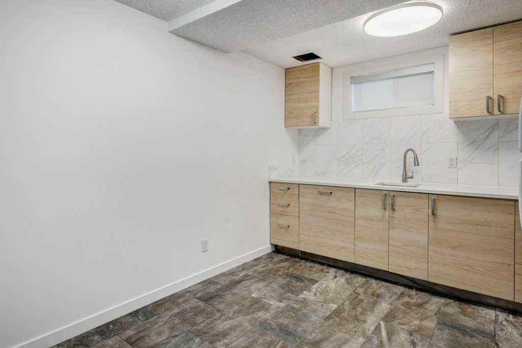 MLS® A2247580 - 3105 A & B, 3017 A & B 38 Street SW in Glenbrook Calgary, Residential