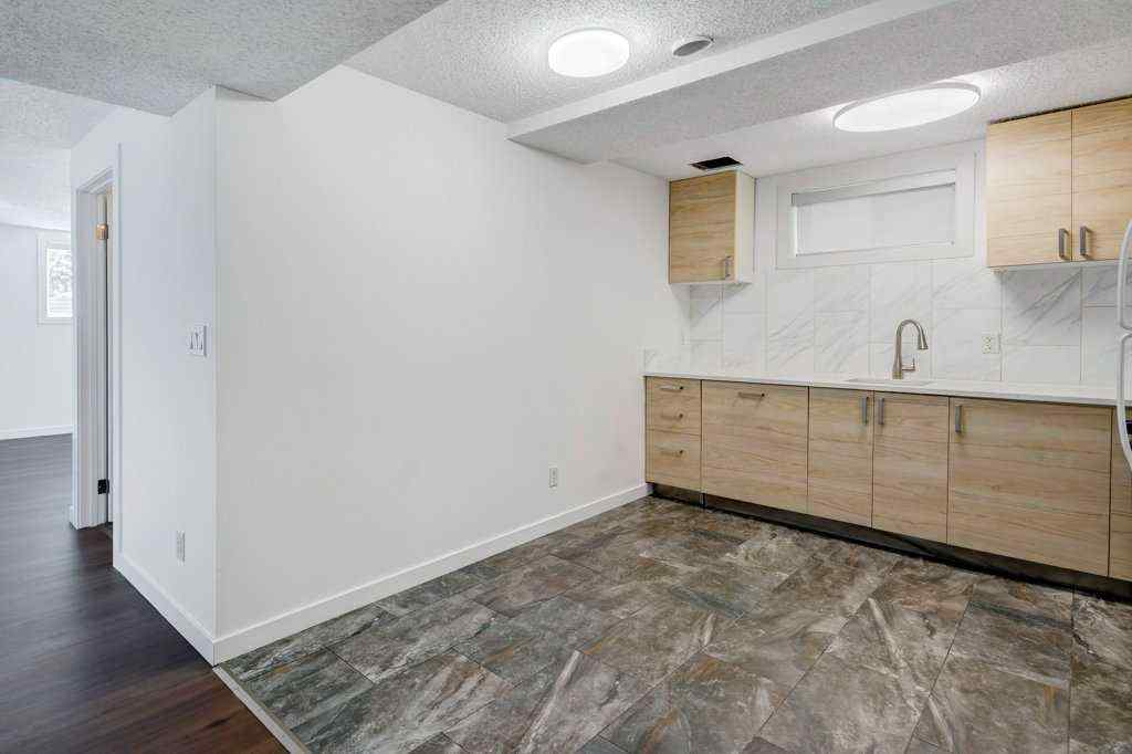 MLS® A2247580 - 3105 A & B, 3017 A & B 38 Street SW in Glenbrook Calgary, Residential