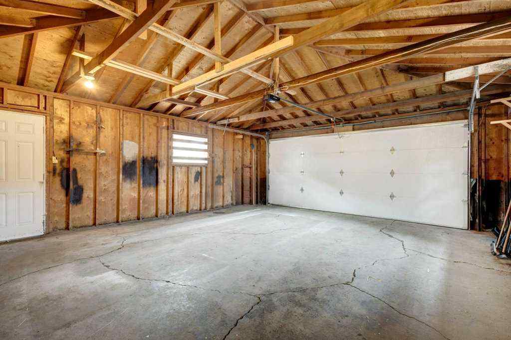 MLS® A2247580 - 3105 A & B, 3017 A & B 38 Street SW in Glenbrook Calgary, Residential
