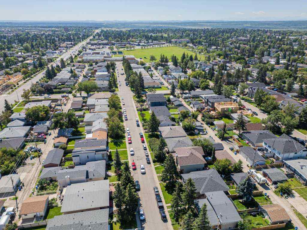 MLS® A2247580 - 3105 A & B, 3017 A & B 38 Street SW in Glenbrook Calgary, Residential
